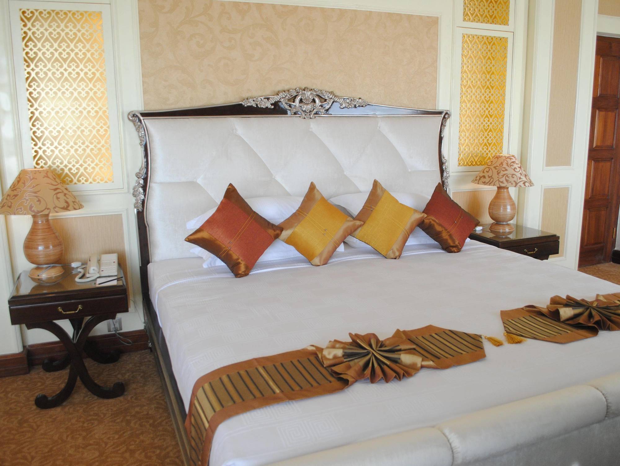 Grand Amara Hotel Naypyidaw Экстерьер фото