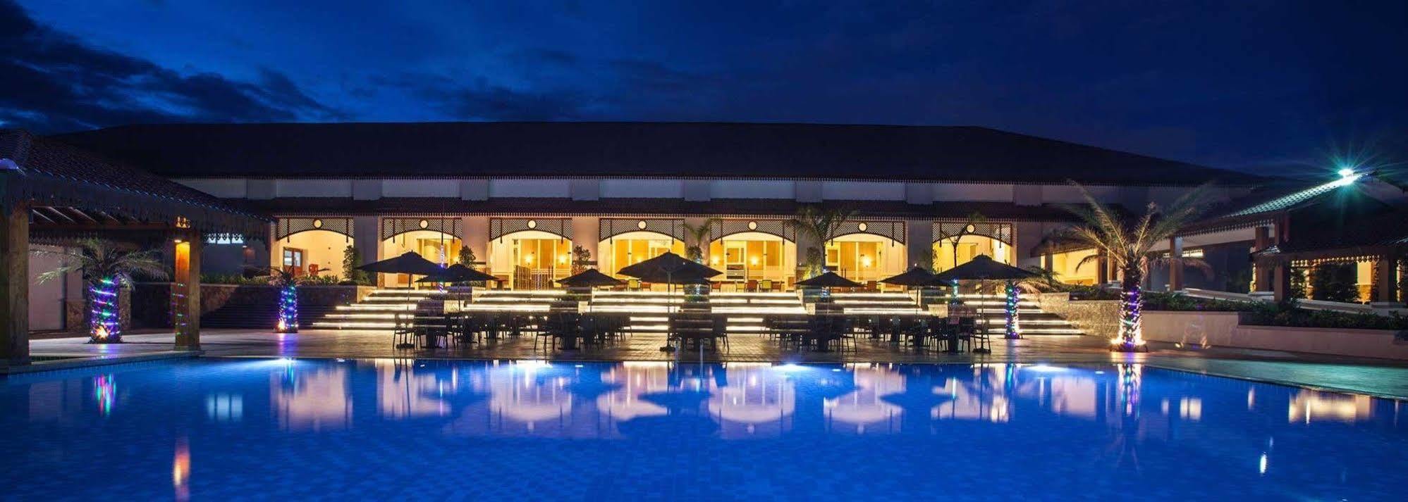 Grand Amara Hotel Naypyidaw Экстерьер фото